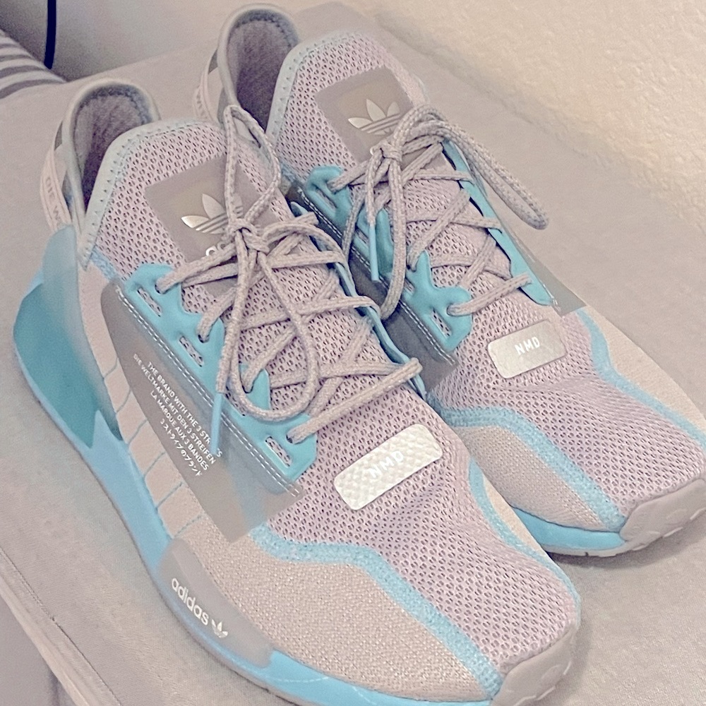 Adidas NMD R1V2 Mens Sz 10 Silver & Sky blue Worn once
